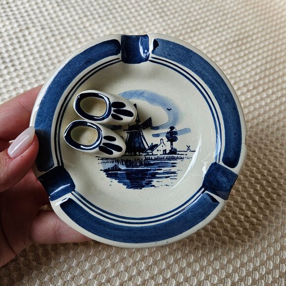 Delfts Holland Blue and White Windmill Ashtray - Picture 2 of 8